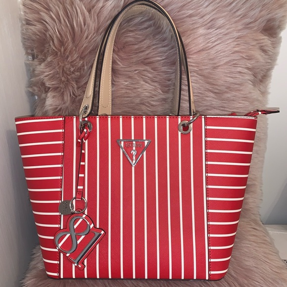 Red & White Guess Tote - Picture 1 of 3